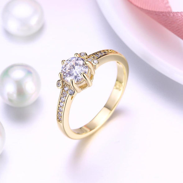 Solitaire Ring in Gold